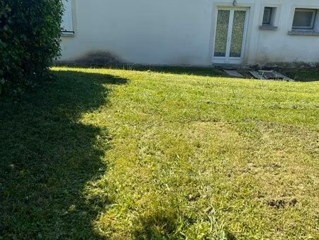 maison sur 1600m +2 dépendances +++