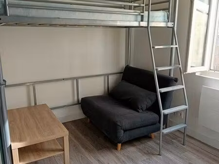 studio meublé étudiant 13m2  proche victor hugo angoulême