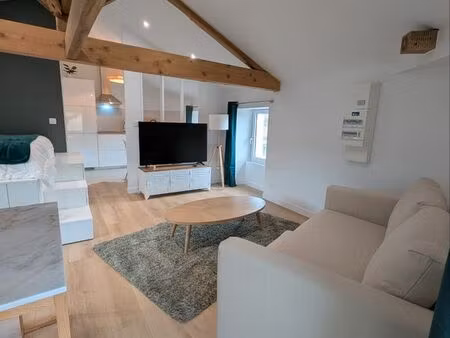 ? studio meublé 33m² - eau/élec/internet inclus - champniers