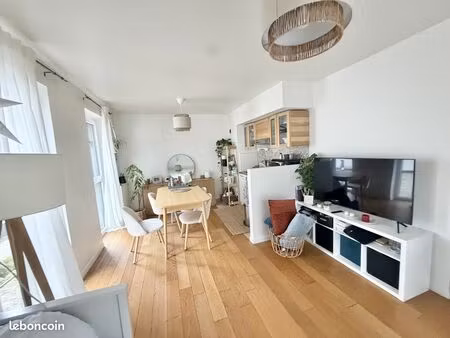 studio 1 pièce 30 m²