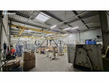 commerce 1 150 m²