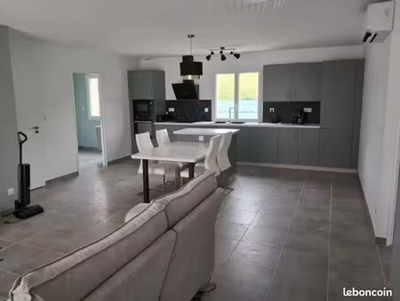 location maison 80 m² – 3 chambres – 4 pièces