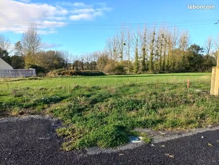 terrain 356 m² lanvallay