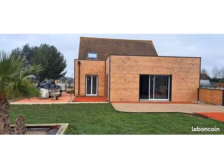 maison 4. chambres 174m2