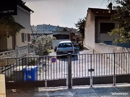 terrain de 200 m2