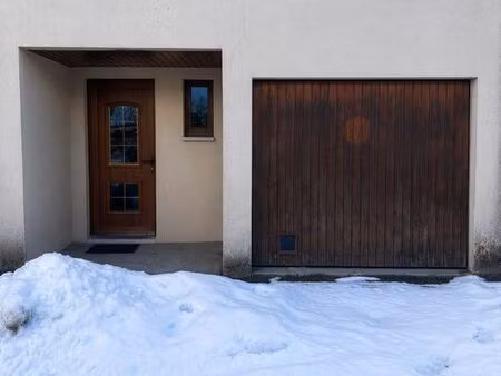 loue appartement proche frontière /garage 1350
