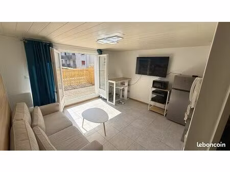 a louer  studio meublé centre ville de pontarlier