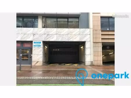 parking/box 12 m² issy les moulineaux