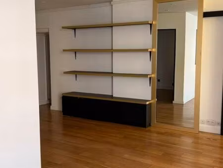 local commercial 70 m² caen