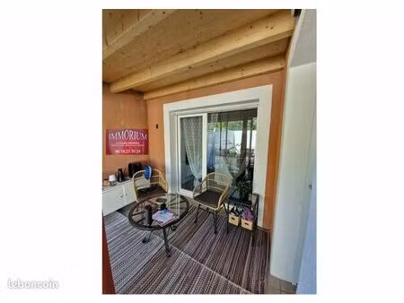 maison 5 pièces 82m²  garage et extérieur terrasse entièrement clos