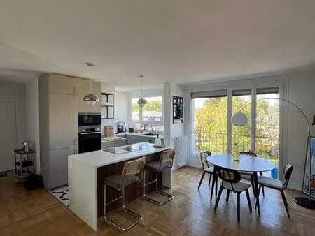 2 pièce 63m2 centre ville