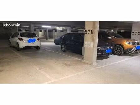 loue parking dans résidence sécurisée
