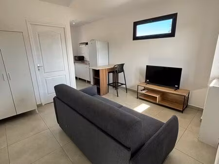 studio neuf meublé
