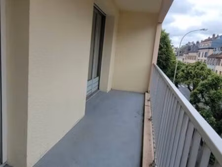 studio proche centre ville avec balcon et pla e de parking privative