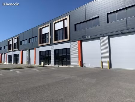 local d'activité 6 628 m²