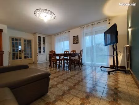 maison 5 chambres 731 m2 jardin - evran