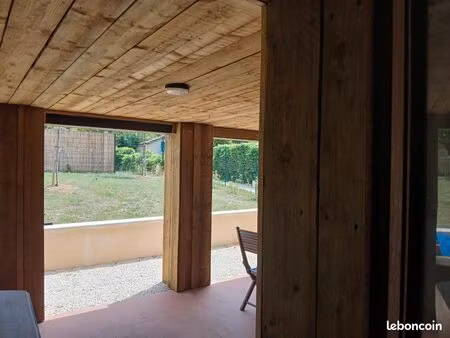 t3 avec terrasse couverte et jardin proche hôpital