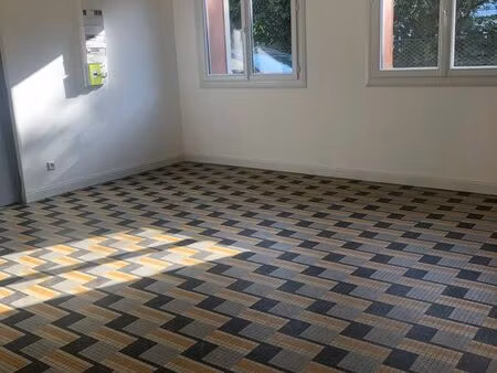 appart f2 centre ville de mussidan - rez de chaussée