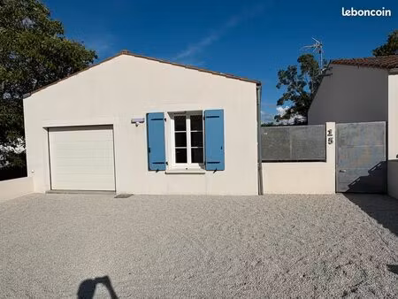 maison de 2014  2 chambres  sainte-soulle bourg  terrain de 260 m2