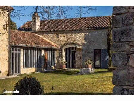 maison - propriété de caractère à fort potentiel - 340m2 - 9 pièces - reconstruite à neuf 
