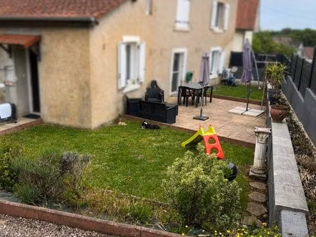 appartement 3 pièces 73 m² avec jardin privatif et parkings