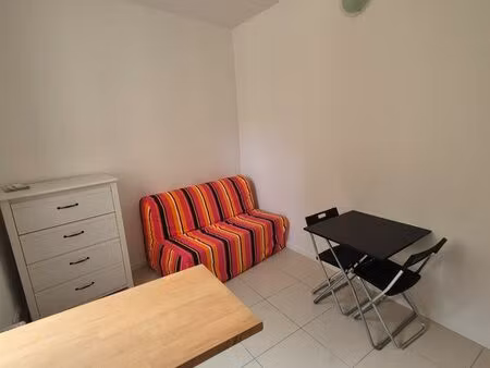 location studio meublé rénové