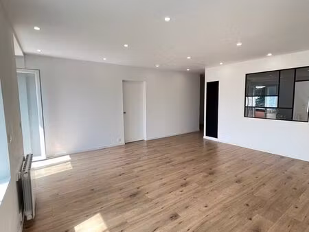 appartement 5 pièces 97 m²