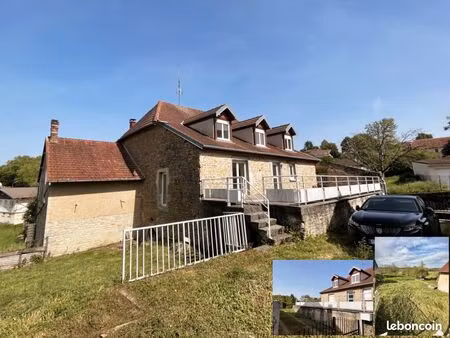 maison 118 m² rénovée – 3 chambres + jardin + garage – 10 min besançon ouest