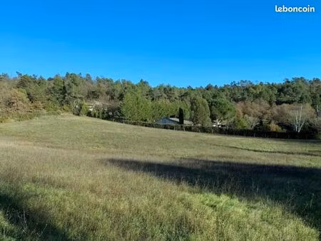 terrain 1 857 m² montoison