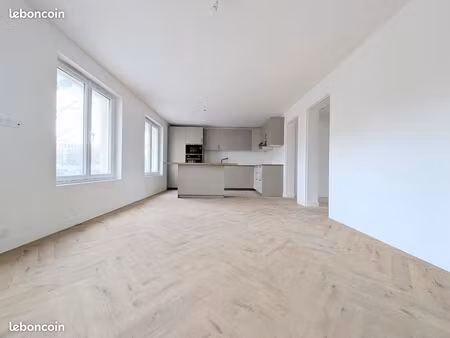 f2 standing & vue cathédrale – pied de gare (paris 1h) ◊