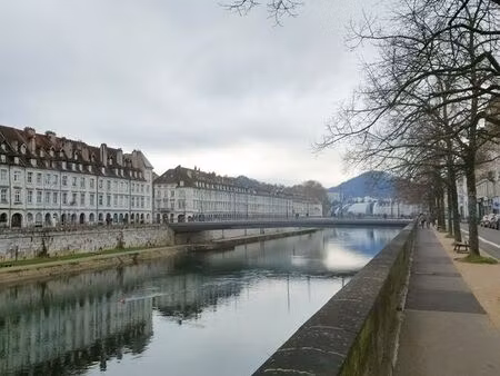immeuble 11 pièces 265 m²