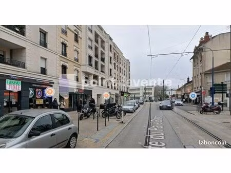 commerce services 27 m²