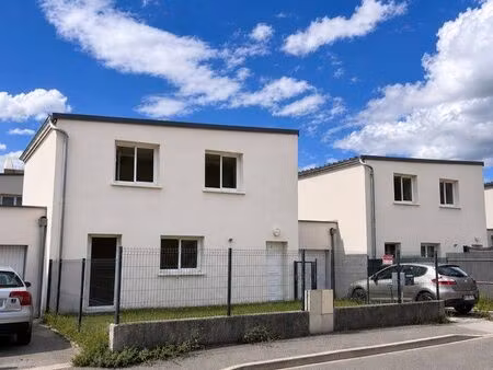 maison 4 pièces 100m2