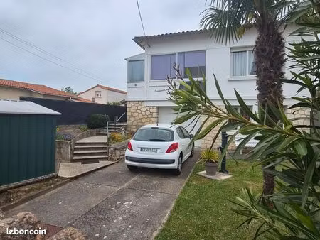 maison divisee en deux logements