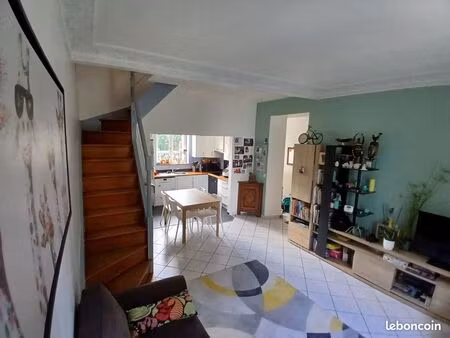 maison lavarenne 5p 4ch jardin
