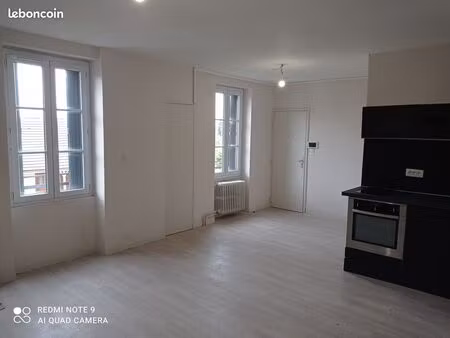 t1 rue auxonne quartier bas universite 27m²