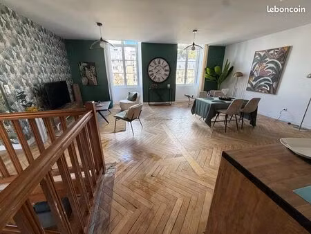 magnifique  appartement haussmannien sur le port