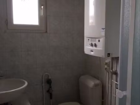 appartement 2 pièces de 27m2 1er étage sans ascenseur