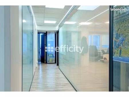 bureau 413 m²