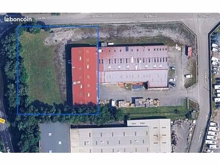 entrepôt / dépôt. location 700 m² + terrain 2 000 m² – accès pl