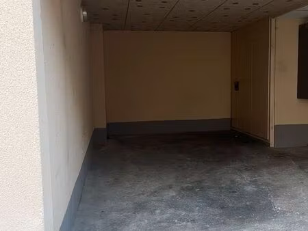 location place de parking nogent-sur-marne