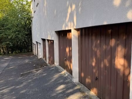 à louer box