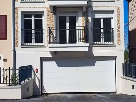 parking location. accès pmr
