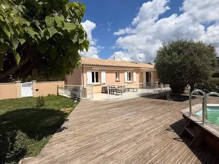 superbe maison familiale avec piscine  pergola bioclimatique et vue campagne