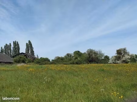 terrain 1 447 m² etrepagny