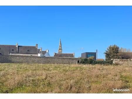 terrain 438 m² guisseny