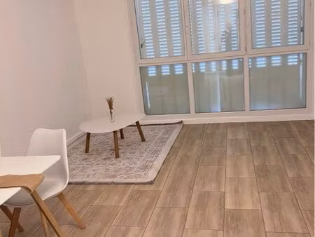 bel appartement à louer