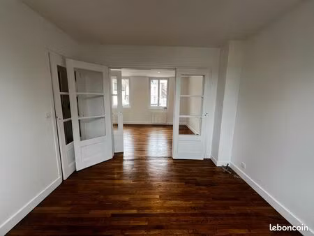 loue appartement 2 pièces 45m2