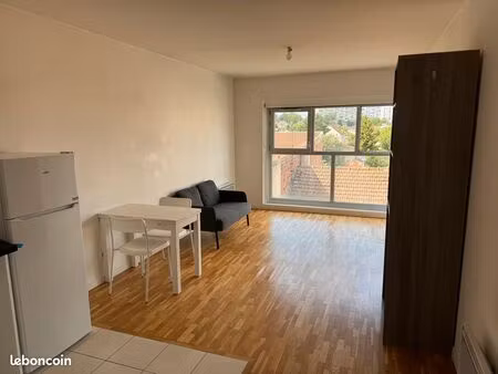appartement de 43m2 à louer dans villejuif 94800 à 5 min du métro léo lagrange