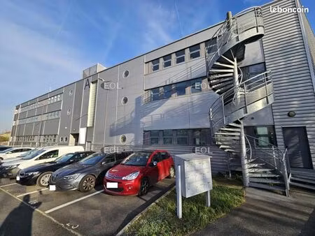 bureaux 255 m²